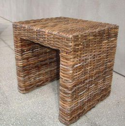 Ratanový stolek PANDORA sarang 40x46cm - RATANOVÝ NÁBYTEK - Stoly - Malé konferenční stolky